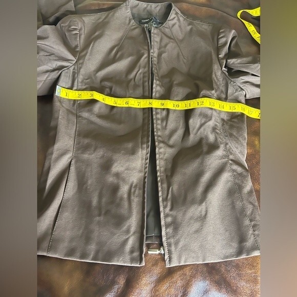 Sandra Angelozzi Women’s 2-Piece suit size 36 Skirt size 34 Size 4 ,Small - Picture 13 of 16